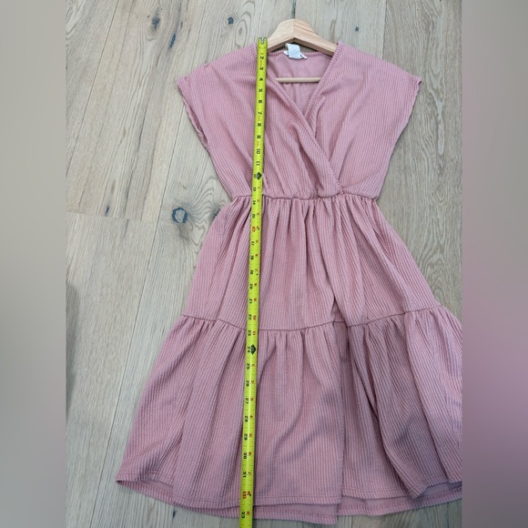 Caution To The Wind Blush Midi Dress size M stretchy and comfortable - Picture 6 of 6
